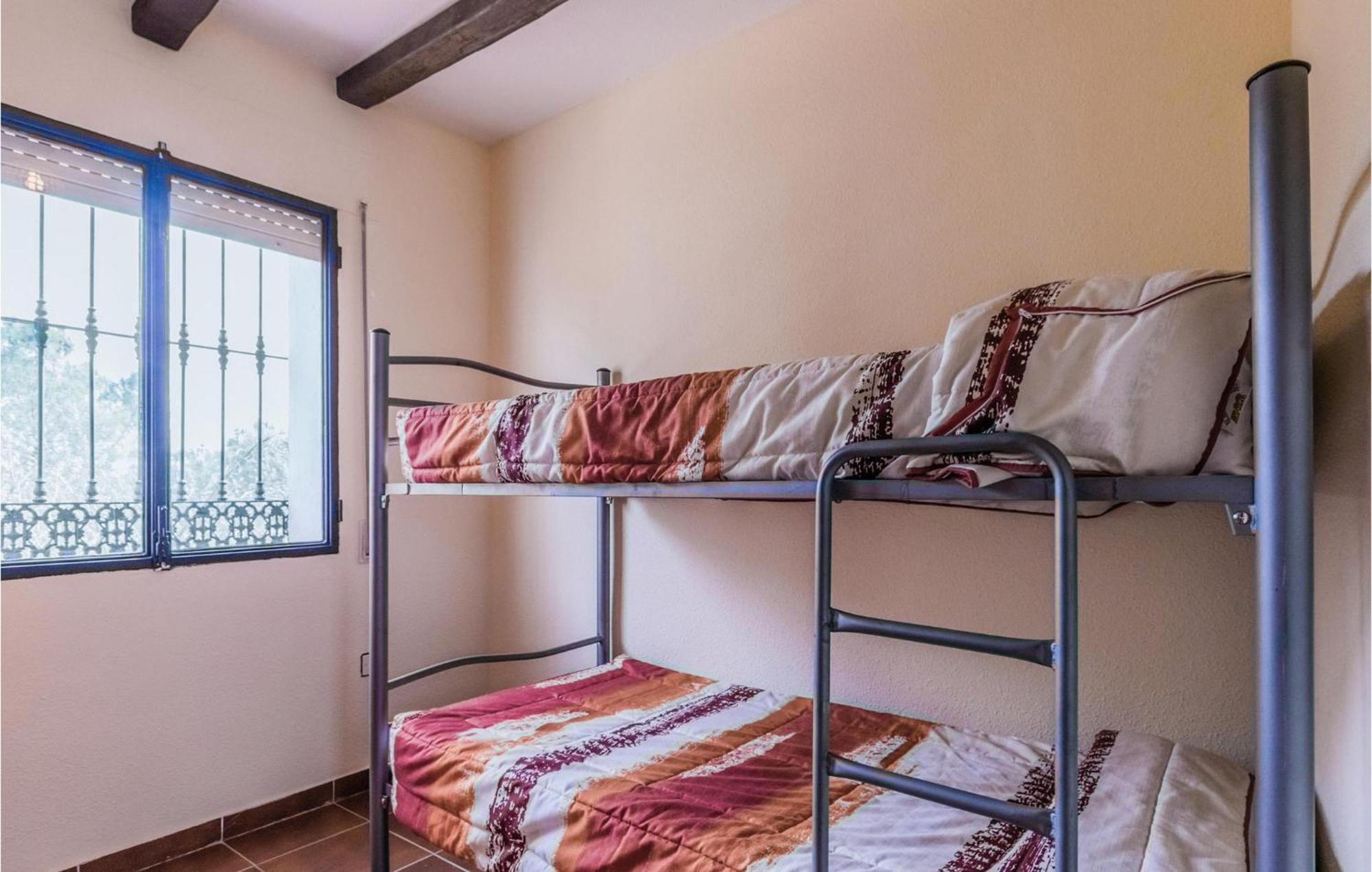 Gorgeous Home In Aldeaquemada With Swimming Pool Eksteriør billede