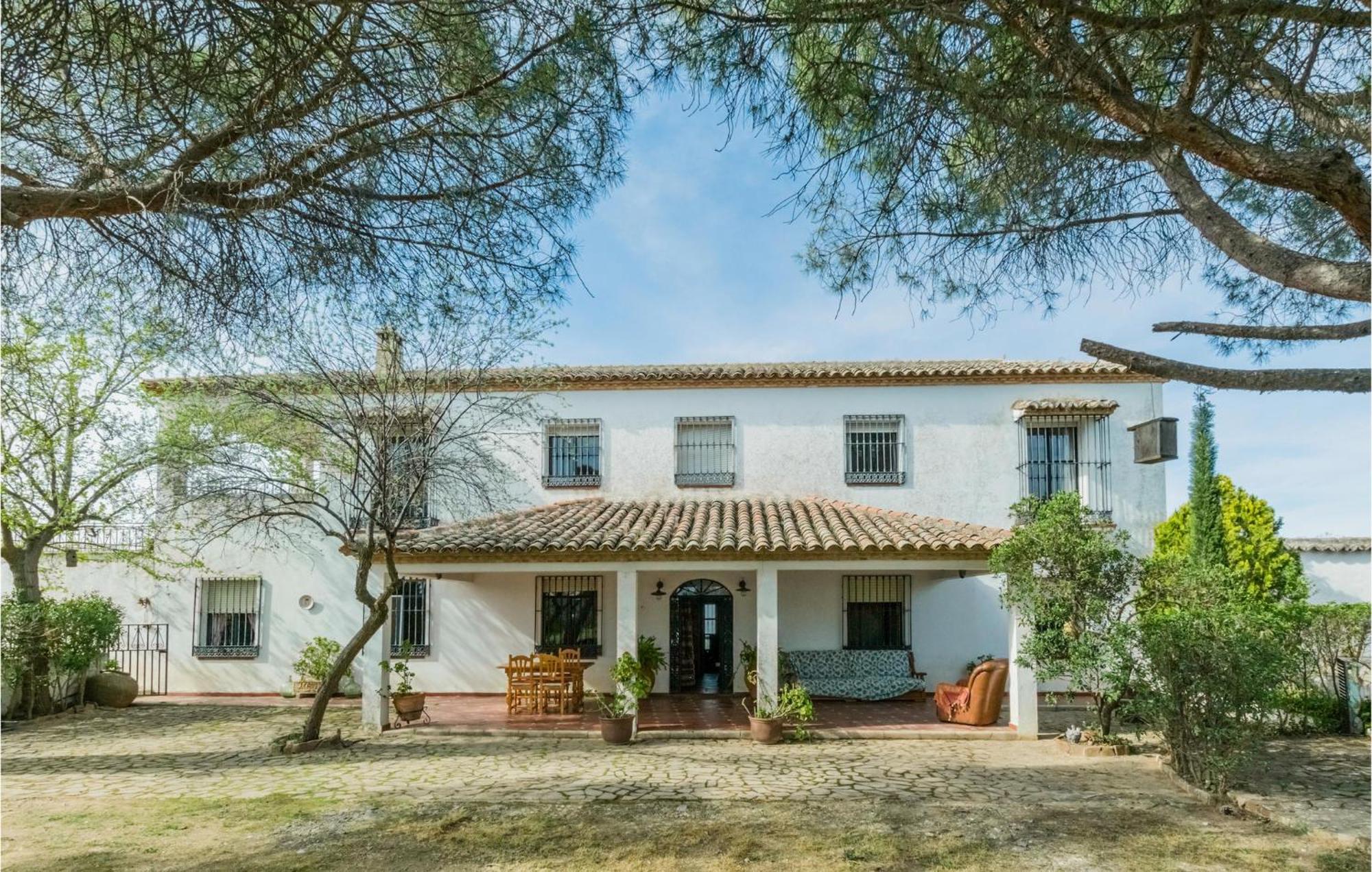 Gorgeous Home In Aldeaquemada With Swimming Pool Eksteriør billede